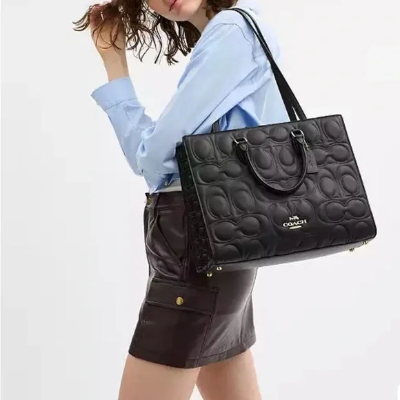 Coach (NWT) Maggie Tote in Signature Leather - Picture 17 of 17